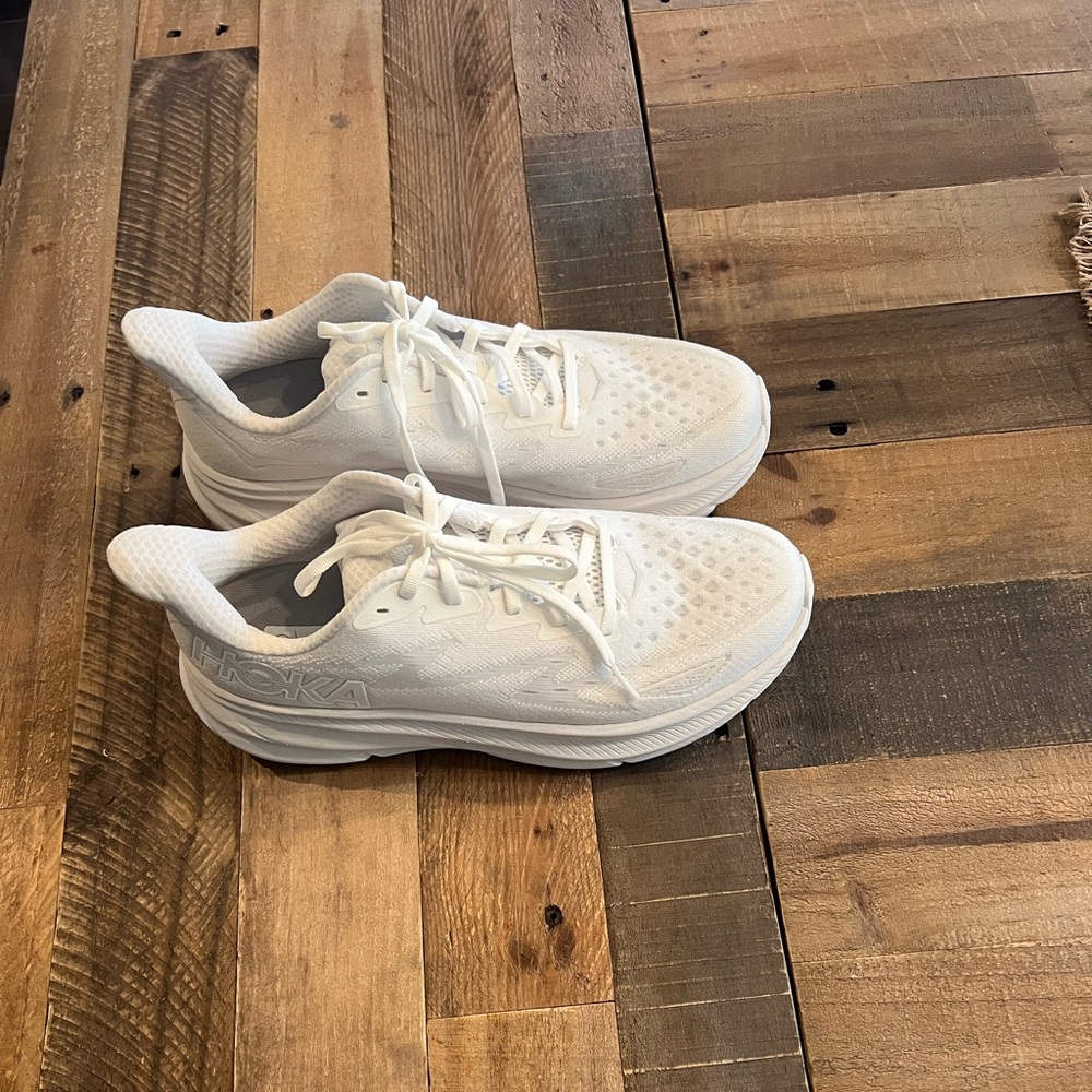 White Hoka Clifton 9 Sneakers NWOT